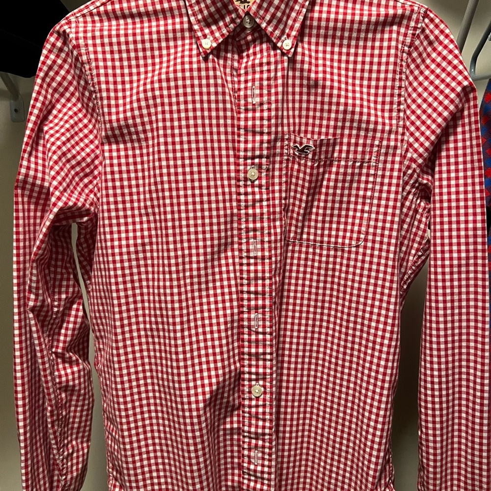 Hollister Red and White Plaid Long Sleeve Shirt
